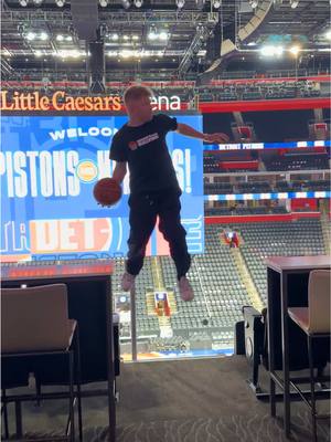 T JASS DOES IT AGAIN! 😳🤯😱 @NBA @Detroit Pistons #tjass #NBA #basketball 