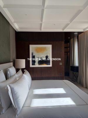 when I found out the price, it made sense 😮‍💨 The Chancery Rosewood London Grand Premier Mews Suite  #london #hotels #luxuryhotel #londontravel #hoteltour 