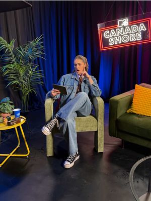 clock it 🤏🏼 join me and the cast of @canadashore on The After Shore where i’ll be getting all the tea. tune in this Friday, only on @Paramount+ Canada’s TikTok and YouTube. don’t be late #CanadaShore #ParamountPlusCA