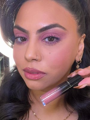 Finally a pink matte shadow that is not chalky! 💕 Velvet Teddy MAC Multi sculpt! ✨ #maccosmetics #maccosmeticscanada #macmultisculpt #liquideyeshadow #matteeyeshadow @M·A·C Cosmetics Canada @M·A·C Cosmetics @M.A.C Cosmetics Store 
