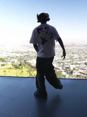 MY NEW STREAMING EXPERIENCE "SOMEONE COOKED HERE", WHERE I MAKE COMPLETE SONGS IS LIVE ON TWITCH. NEW SONG "RIDE RIDE" PRODUCED BY KID CUDI AND HEAVY MELLOW OUT ON SOUNDCLOUD NOW ‼️  TAP IN ON TWITCH!twitch.tv/kidcudi