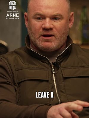 "Would you take Henderson over Mainoo?" 😬 👀 England’s midfield options are up for debate ahead of the World Cup, who are you taking? 🏴󠁧󠁢󠁥󠁮󠁧󠁿 #england #mainoo #mufc #waynerooney #theoverlap