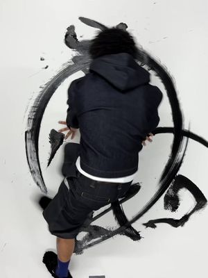 Denim through the canvas @kanti #zara 