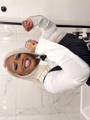 My fit check on the way to the drama LAST NIGHT 🙌🏾‼️🐦‍⬛🔥, it gave drama school teacher 🧑🏽‍🏫but make it SPICYYY 🔥! How did I do ?!!  #littlemissdramatour #cardib #lilmissdramatour #concertoutfits