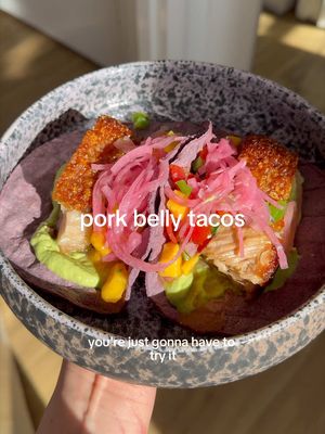 CRISPY PORK BELLY TACOS hope ur socks have been knocked #tacos 