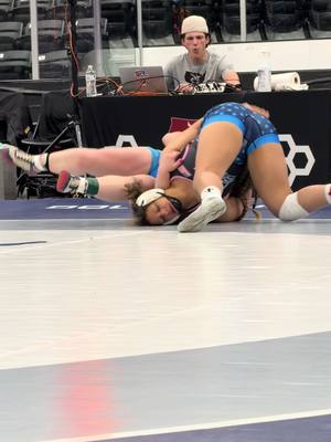 The match was a 10/10…but the reaction gets a 12/10 😳😂 #usawrestling🇺🇸 