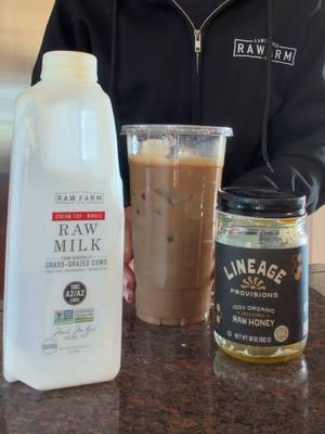 SPRING time 🌼 🐝 🪴 means DRINK MORE RAW MILK 🥛 and consume more RAW HONEY! 🍯 #icedcoffee #healthy #Recipe #spring #allergyseason @Lineage Provisions 