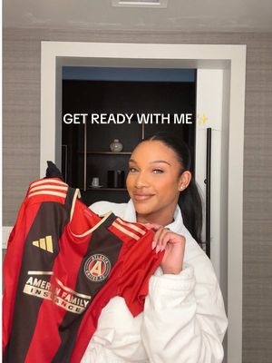 Game Day Outfit of the Day: Atlanta United Outfit ⚽️ links in bio 🫶🏽 @loréal paris usa @ColourPop Cosmetics @LAWLESS Beauty @bareMinerals @amika @adidas @DICKS Sporting Goods @hilton  #atlantaunited #grwm #gamedayoutfit #makeuptutorial #OOTD 