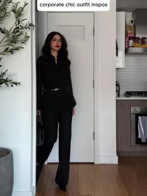 Serving corporate chic today ✨🖤 #officechic #workstyle #fashiongirls #ootdstyle #elegantlook 