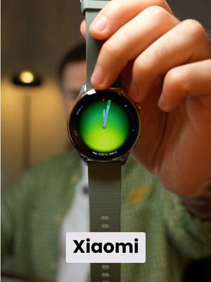 Talking to Gemini from your wrist is wild. The new Xiaomi Watch 5 paired with Xiaomi’s latest flagship phone makes a seriously powerful green combo. #XiaomiSmartonthego, #XiaomiWatch5, #Xiaomi17, #Xiaomi