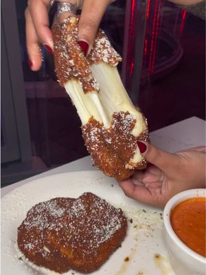 Hey Cousins!  There’s no #cheese pulls better than the ones from @Pietros_East_Meadow fried mozzarella in #eastmeadow #longisland - every #longislandfoodie needs to try their incredible #vodkasauce and amazing apps 🧀