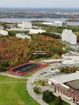 Fall in love with the Laurentian student experience 💙💛 Découvrez la vie étudiante à Laurentienne 💙💛