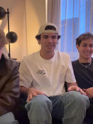 Nic went live before his set at Marquee and the chat was so fresh 🫶  @Nicolas Vansteenberghe #nicolandria #livehighlights #tiktoklive 