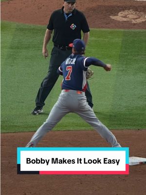Makin’ it look easy. 😮‍💨 #WorldBaseballClassic #bobbywittjr #kcroyals #baseball @Bobby Witt Jr 