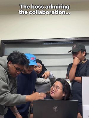 ME: “I’m proud of this kind of collaboration from the team.” 👏 Meanwhile my staff members: “Anong order mo sa Zus Coffee?” “Pa-add ng iced latte.” “Gusto niyo ba magpasabay?” ☕😂 #foodtripbakamo #zuscoffee #notsponsored #coffeelover #officelife