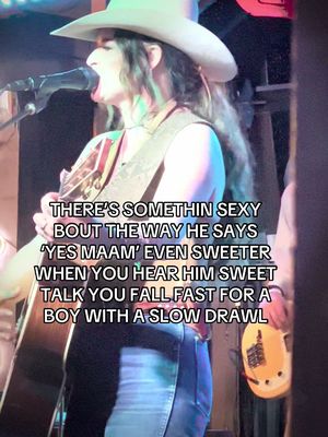 Talk sweet to me ❤️‍🔥 #country #western #countrymusic #cowboy #slowdrawl