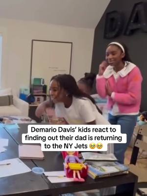 these reactions are a must watch 👏 #nyjets #demariodavis #reaction #nfl #dad 