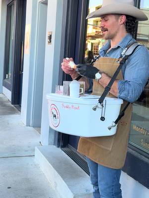 The Cannoli Cowboy in Austin, TX 🤠 yeehaw! #fyp #viral #cannoli #cowboy #rileygreen 