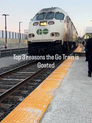 I’m currently posting this while my train is delayed…  #gotrain #subway #trains #ttc #toronto