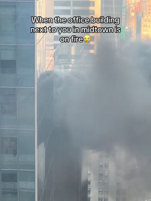 Hope everyone is okay! Crazy fire in midtown manhattan this morning 😭 #nyc #fire #midtown #nycfire #nyclife 