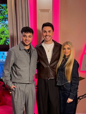Royalty is in the house 👑 @Princess Andre 🤍 & @Junior Andre talk being born on screen, Princess’s secret music career & GHOST ABDUCTIONS? They might just be my favourite duo ever on the pod. Out now on YouTube, Spotify & Apple Podcasts 💫