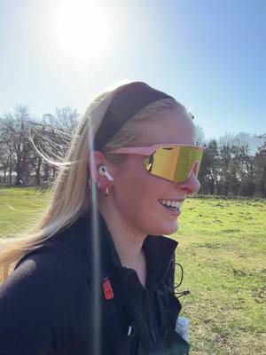 come run 15k with me on my London marathon training plan 🏃🏼‍♀️ the sunshine has made all the difference 🌞 as well as my cheat code for making running feel easier #londonmarathon #marathontraining #slowerrunner 
