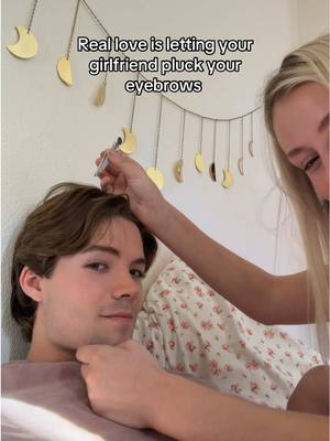 This was more painful than I expected 😭 #girlfriend #eyebrows #couples 