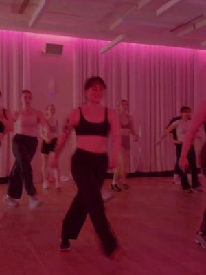 We heard the Pussycat dolls are coming to Toronto and our dancers are ready...just sayin' 🪩 🐈‍⬛