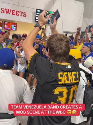 The best sporting event I’ve ever been to. #MLB #worldbaseballclassic #wbc2026 #venezuela #mlbtheshow 