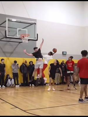 Must be Jamal Crawford’s lost son 🔥 (@Jlewww) #NBA #basketball #sports #fyp #dunk 