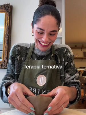 terapia alternativa ep. 1 ⭐️🎨🫶🏼 Faço aula no espaço entre tempo aqui em SP!!!  . #pintura #ceramica #modelagem 