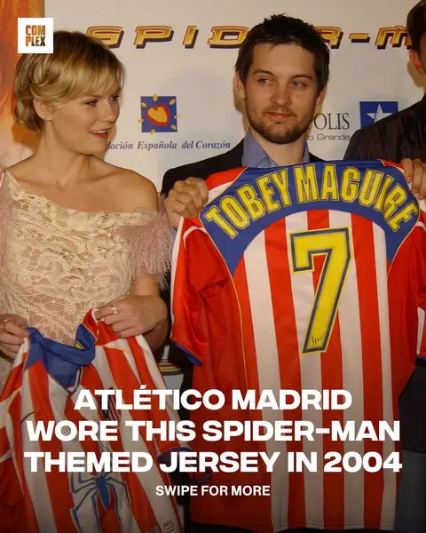 Nothing like the Spider-Mania of the 2000’s 🕷️ One of the coldest sports/movies crossovers happened when Atlético Madrid wore Spider-Man jerseys to promote the movies Spider-Man & Spider-Man 2. The club had a deal with Columbia Pictures, which used their shirts to advertise films instead of a regular sponsor.