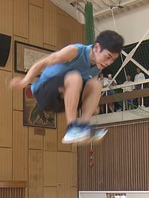 Most revolutions in a single rope skip: 8 by Kirato Hitaka 🇯🇵