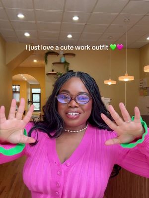 I just love a cute work outfit 🩷💚 all I need for a good day is my cup of coffee and a cute outfit like this and then I’m all set 💚☕️🩷  who can relate?  #outfitinspo #fitcheck #workoutfit #workoutfits #midsize 