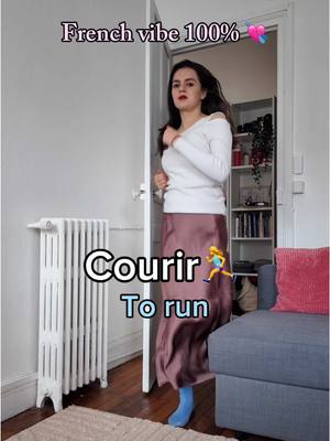 💘“Écoute Chérie” is a vibey French song you keep on repeat 🔂 Friday french feel good songs, yes please 🥹  French music is such a cool way to connect with the language 🎵  💌 What’s a song that instantly sets your vibe? ☺️ #frenchmusic #speakfrench #FrenchSongs #fyp 