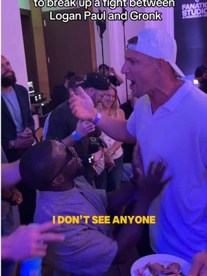 Things got heated after the Fanatics Flag Football Classic draft😬 @Fanatics #kevinhart #gronk #loganpaul 