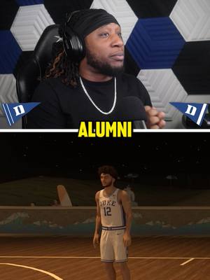 Duke 😈 vs. Texas 🤘 who you got?  Stax and Tray battle it out with these earnable cards 🔥