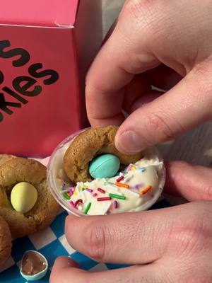 You know what pairs perfectly with the first day of spring? Our NEW limited edition Mini Egg Dunkers! 🍫🥚 We’ve turned one of our most popular flavours into Dunkers for the Easter season! You’re welcome 😉 Only available in stores and on Uber Eats until April 6. #CraigsCookies #MiniEggDunkers 