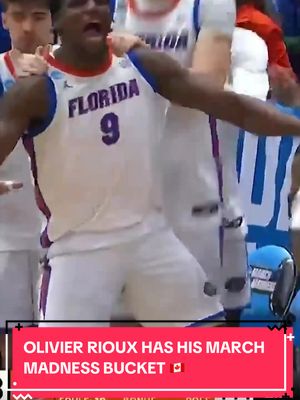 Olivier Rioux, the 7'9 Canadian slams in his first bucket of #MarchMadness and the bench goes crazy 💪