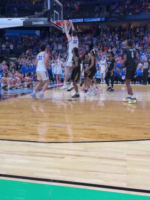The arena goes crazy after 7’9 Olivier Rioux comes through with the putback dunk. 💥 [via MichaelEppsTV/X] #florida #ncaa #dunk #oliverrioux 