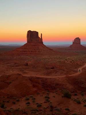 The mittens at Sunset 🏜️