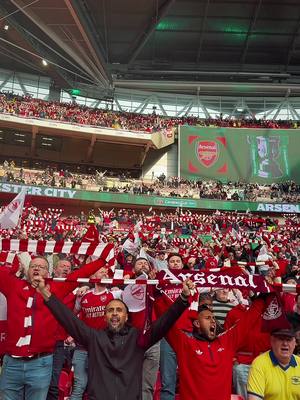 North London Forever at our house. 😮‍💨🎶 🤝 @arsenal @Carabao UK  #northlondonforever #arsenal #carabaocupfinal