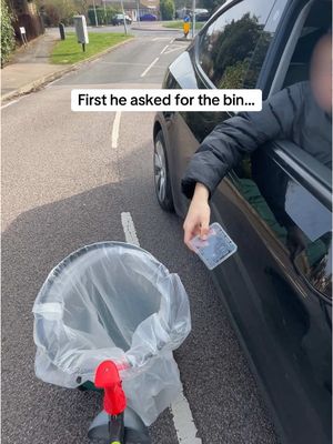 1 follow = 1 litter picked 🔋 Day 248 - Litter picking challenge 🚯