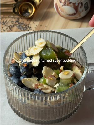 We don’t just drink Super Coffee, we eat superfoods for breakfast 😌 Mix 1/3 cup of Super Coffee Protein+ and 1/3 cup of chia seeds for a breakfast with 15g of protein AND 15g of fiber 💪