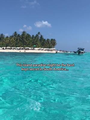 This spot blew us away!!!!! Some of the best beaches we’ve ever seen!!! 🏝️  #sanandres #colombia #colombiasanandres #johnnycay #johnnycayisland 