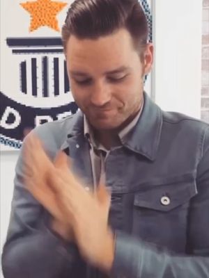 Most claps in one minute 👏 Musician Eli Bishop used his unique technique to achieve this record title in 2014 with 1020 claps, and inspired several young challengers to try and break his record.  In 2016 his record was claimed by Seven Wade Miami, Florida from with 1080 claps. Eli then reclaimed his record in 2018 with 1103. The current record, set in 2022, is 1140 by Dalton Meyer from Illinois, USA.  A big round of applause for all these challengers. Who will be next?
