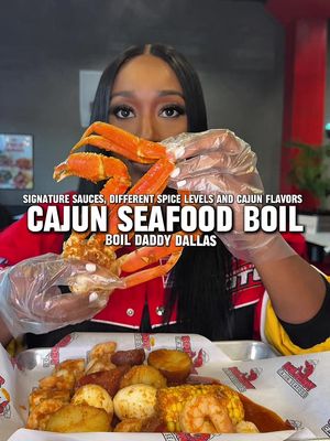 Cajun Seafood Boils in Dallas 🦀🍛 There’s a Black Owned Cajun seafood spot in Deep Ellum, so yall know I had to check it out. You may have heard about them before, but they’re now under new ownership with their own signature sauces and a refreshed Cajun seafood menu. You can build your own seafood boil with your choice of seafood, signature sauce, and spice level. I got the lowest spice level and definitely wish I had gotten it spicier. 🧾 Here’s What I Tried: 🦀 Signature Seafood Boil: Snow Crab Legs, Shrimp, Sausage, Potatoes, Cajun Corn and Boiled Eggs  🧄 Daddy Sauce: Mix of Garlic Butter and Cajun 🍛 Daddy’s Shrimp Bowl 🍗 Wet Daddy Chicken Wings ⏰ Hours: Daily: 12pm-9:30pm Add this to your list of places to eat in Dallas. I’d go back for a casual lunch or dinner date with my girls. Would you try it? 📍 @boildaddydallas  2639 Elm St Ste 100, Dallas, TX #BoilDaddyDallas #ThingsToDoInDallas #DallasInfluencer #DallasCreator #DallasFoodie