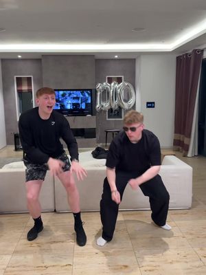 DANCE IF YOURE PLAYING AT WEMBLEY 😉🤩 @NYKchazza 