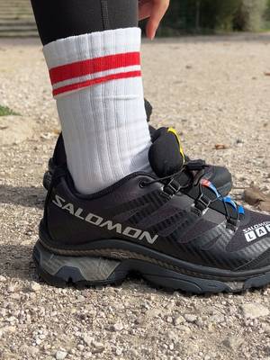 XT‑4 OG. Pensée pour le trail. Adaptée à la ville. Disponible sur TikTok Shop. XT‑4 OG. Built for the trail. Ready for the city. Available now on TikTok Shop