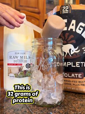 Easy way to get the morning going is with 32 grams of protein from RAW FARM x @Lineage Provisions 